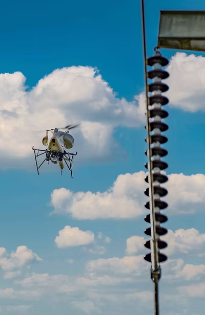 SwissDrones_Powerline_Inpsection_Phoenix Air Unmanned_edited.jpg